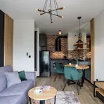 アパート Solaris Park Tauron Arena By Renters Prestige