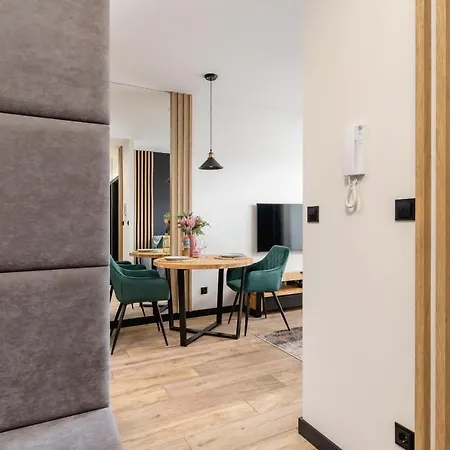 Solaris Park Tauron Arena By Renters Prestige *