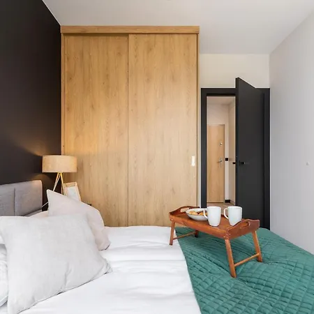 Solaris Park Tauron Arena By Renters Prestige Apartman *